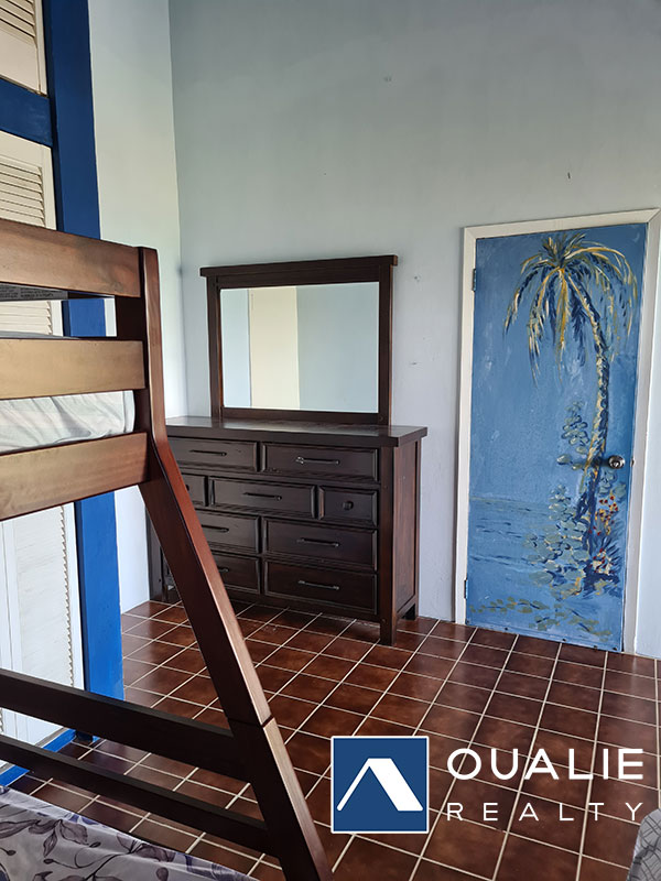 8 of 16 from Oualie Realty