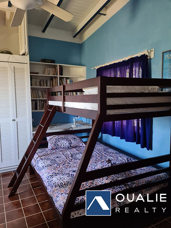 10 of 16 from Oualie Realty