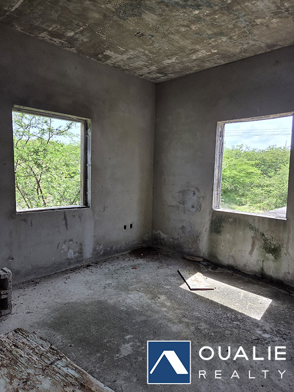 8 of 9 from Oualie Realty