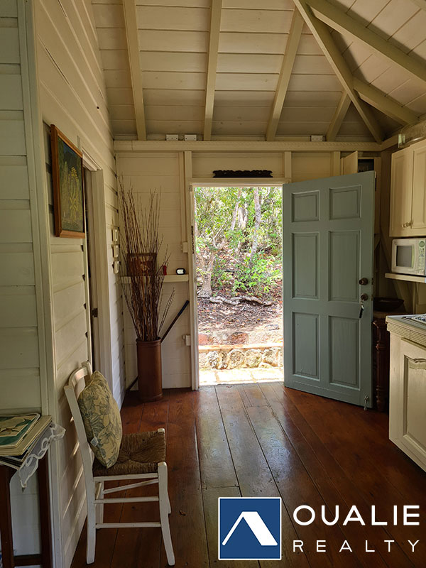 11 of 25 from Oualie Realty