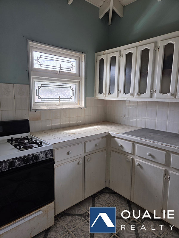3 of 28 from Oualie Realty