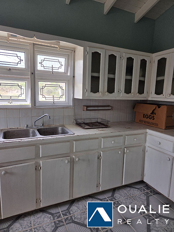 4 of 28 from Oualie Realty