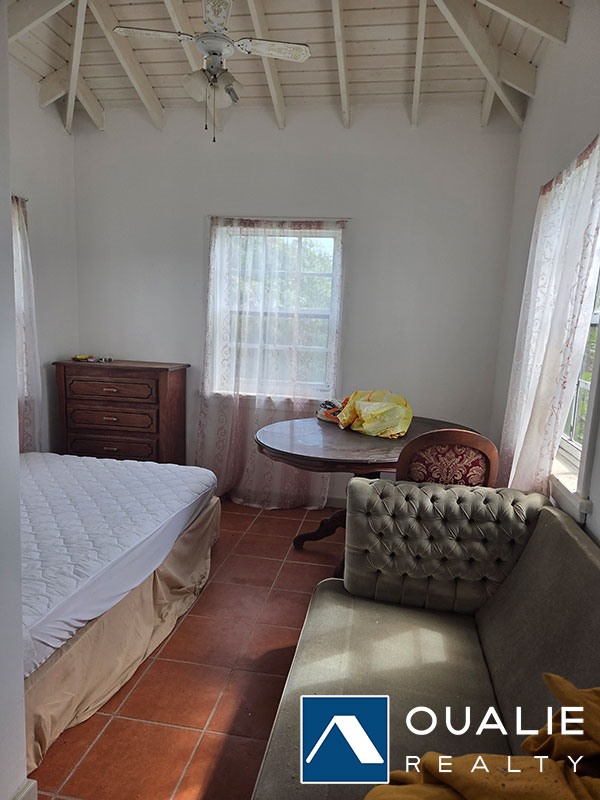 11 of 28 from Oualie Realty
