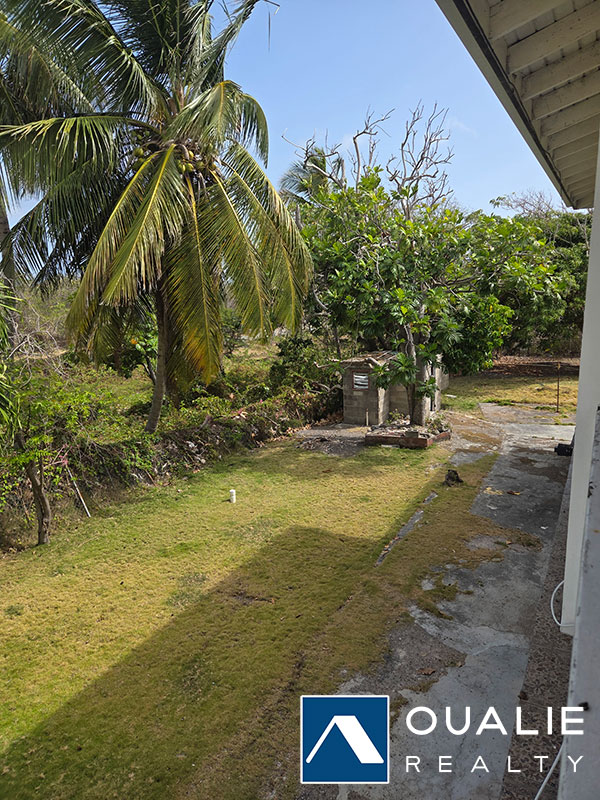 17 of 28 from Oualie Realty
