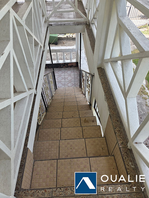 18 of 28 from Oualie Realty